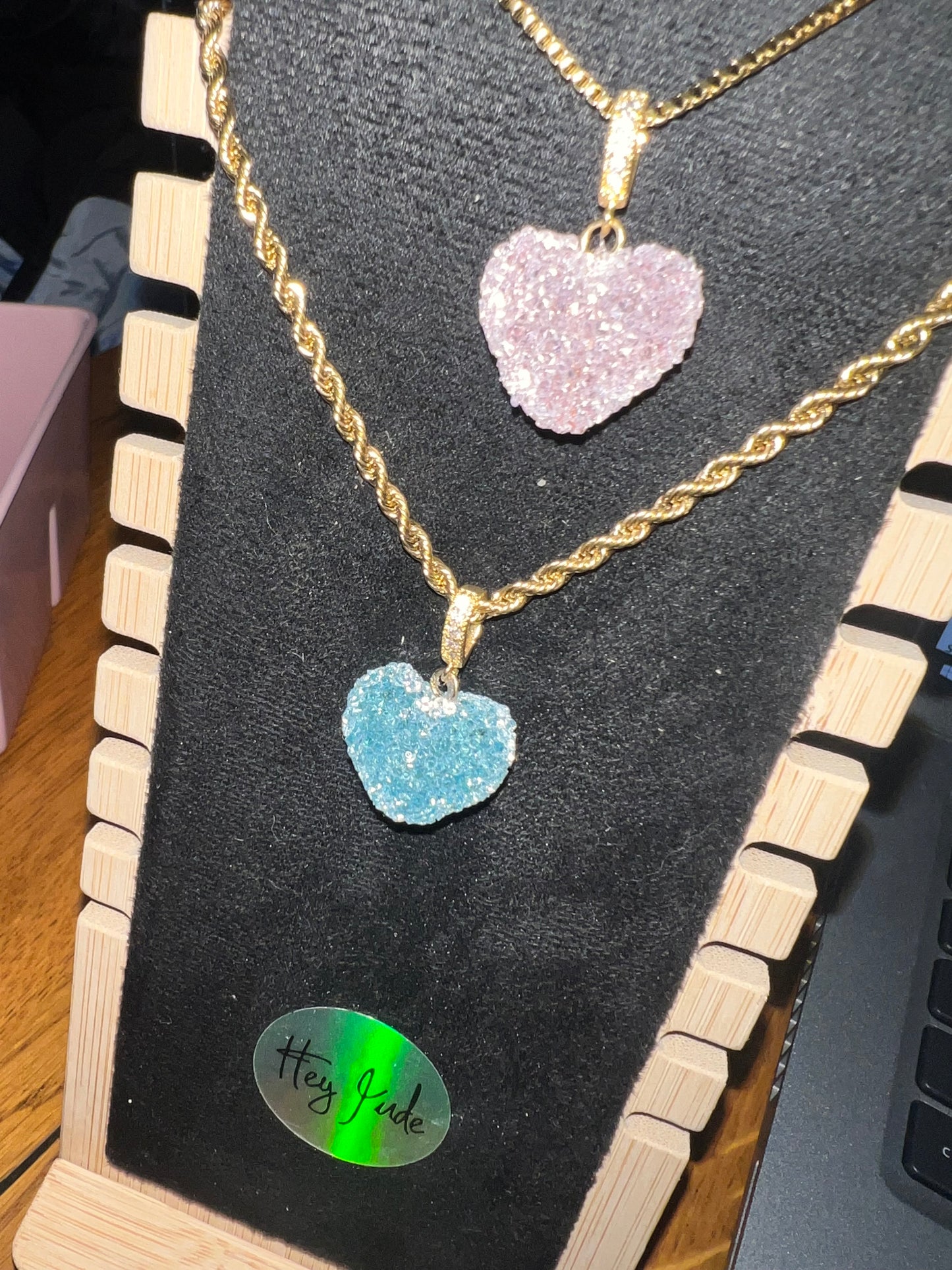 Fizzy heart pendant