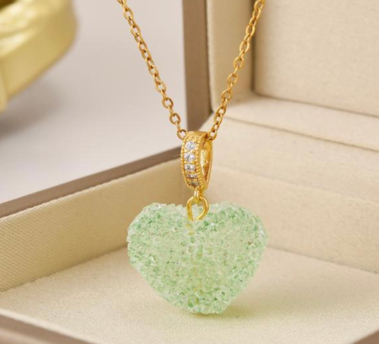 Fizzy heart pendant